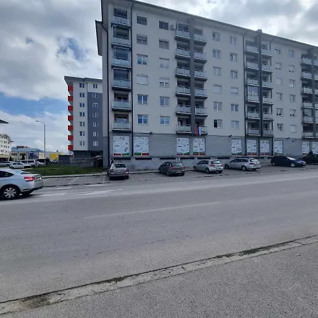 Tesla Apartment *